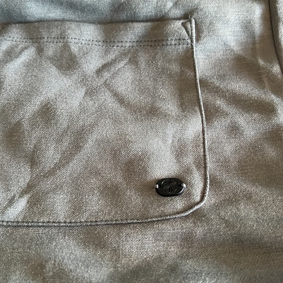 NWT Women's Gaiam Hudson Hooded Open-Front Wrap - Picture 7 of 11